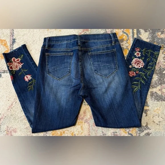 Driftwood Jeans Womens Size 29 Jackie Dark Wash Floral Embroidery Skinny Destroy - Picture 7 of 7